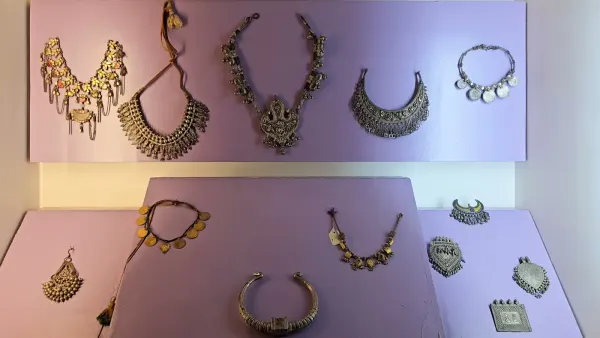 Old jewellery on display