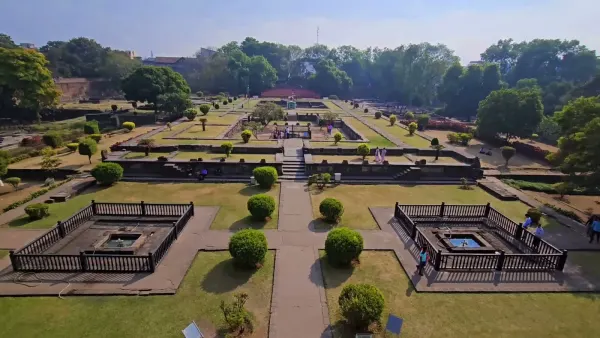 Gardens laid out over the old palace foundations