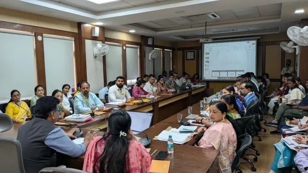 The dengue review meeting at the Pune Municipal Corporation