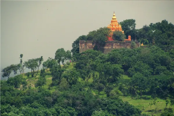 Parvati Hill / Parvati Temple