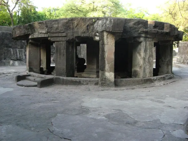Pataleshwar Temple