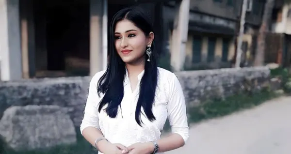 Singer Soumita Saha opposes body-shaming of Auntie who blamed Girls for Rape