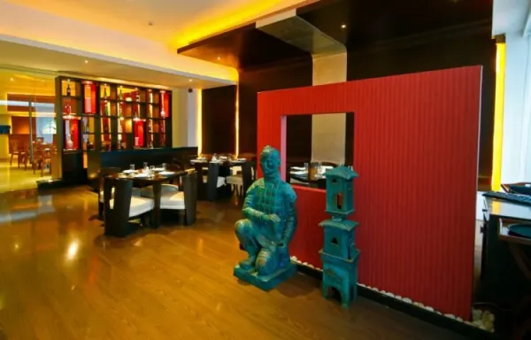 10-Course Lunch Set by Mainland China