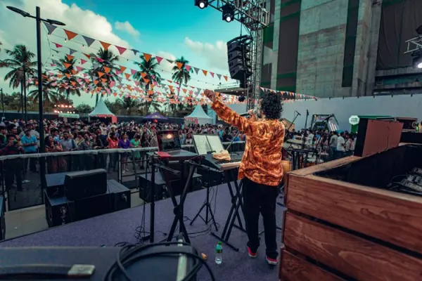Toast- Wine & Beer Festival