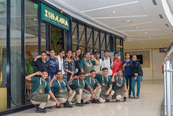 Award-winning Ishaara joined hands with Epiphany School- a school that caters to children from the marginalized section of society, to spread the Christmas cheer on 29th December 2022