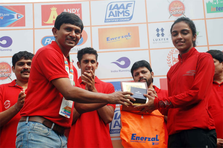 Priyanka-bag-top-honours-in-Pune-10K-INTENCITY-Run